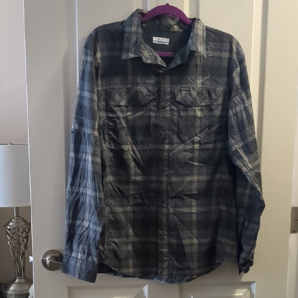 American Eagle Outfitters Plaid Shirt - Gray